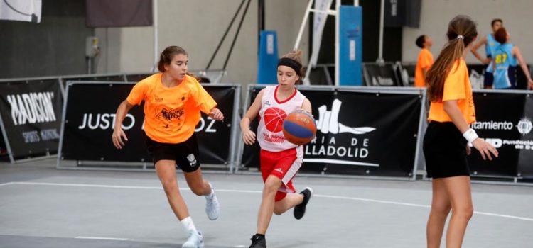 Juegos de Basket, concursos, sorteos y regalos para los más peques en la zona de 3×3 Street Basket Tour