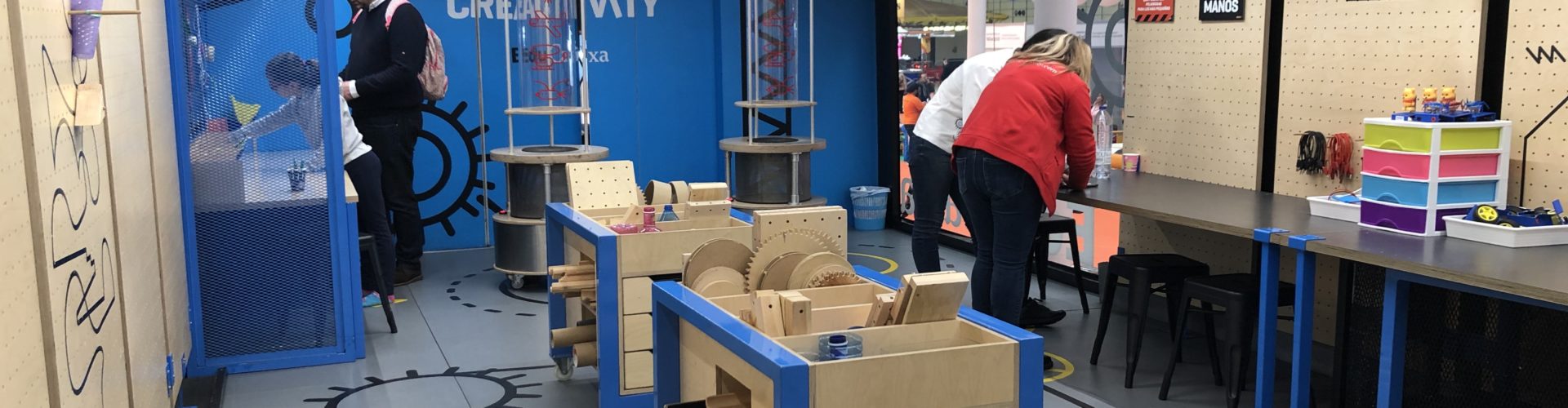 La Caixa trae a Navival ‘Creactivity’, bus itinerante de arte y tecnología